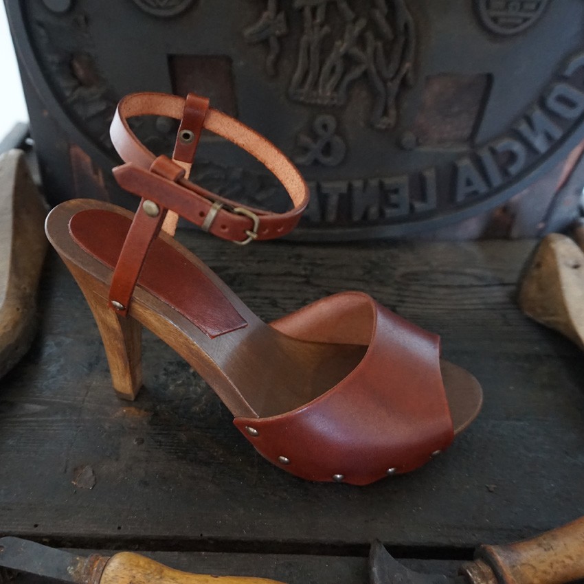 Zoccolo Eva da Donna realizzato per Deborah - immagine 3