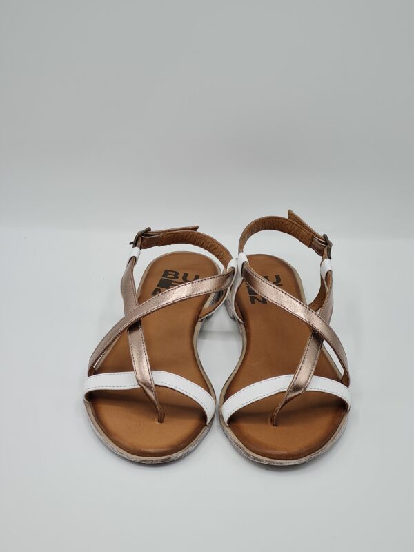 BUENO SANDALO INFRADITO BASSO PELLE BICOLOR BIANCO PELTRO - immagine 3