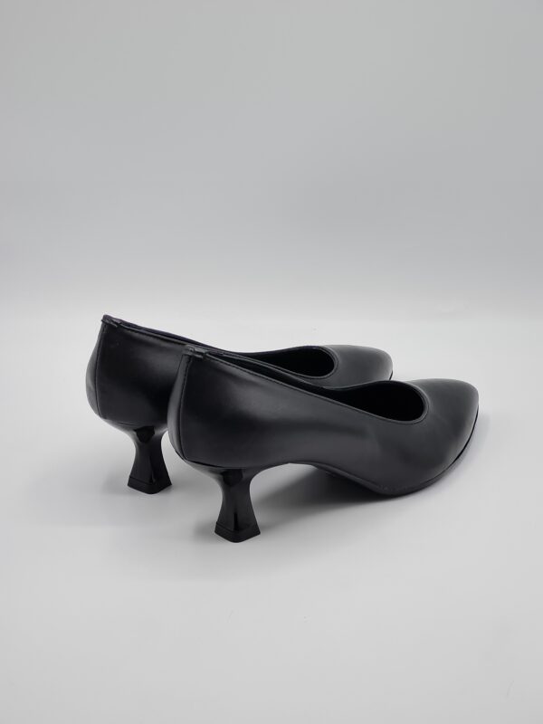 ELLEN DECOLLETE’ PELLE NERO - immagine 3