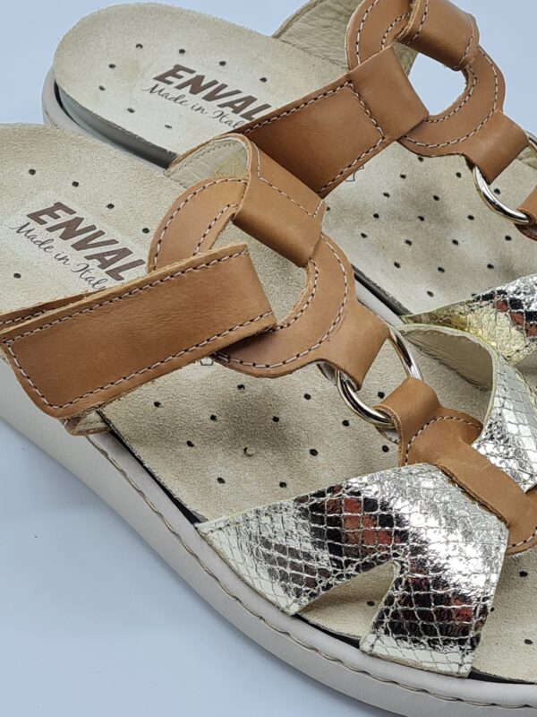 ENVAL SOFT CIABATTA ZEPPA PELLE BICOLOR CUOIO PLATINO - immagine 4