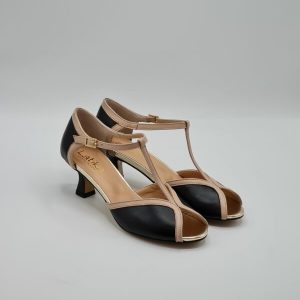 LATIKA DECOLLETE’ SPUNTATO CON CINTURINO BICOLOR NERO NUDE