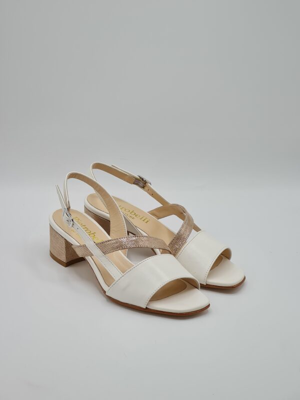 ELLEN SANDALO PELLE BURRO