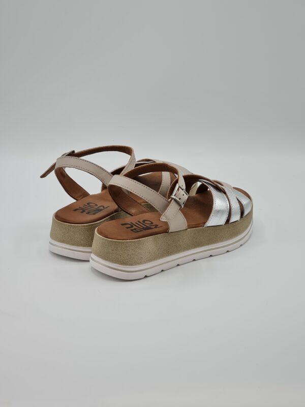 BUENO SANDALO PLATFORM PELLE BEIGE E LAMINATO ARGENTO - immagine 3