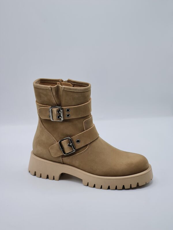 FRAU STIVALETTI IN NABUK BEIGE CON FIBBIE E SUOLA CARRO - immagine 3