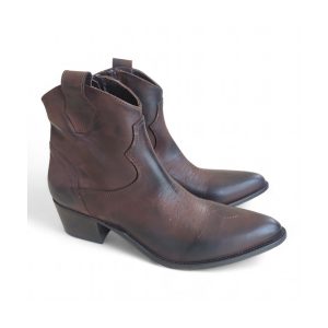 STIVALETTI CON CERNIERA MODELLO TEXANO -STILE ICONICO E CONFORT MODERNO