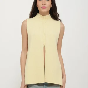 Gilet giallo burro laboratorio