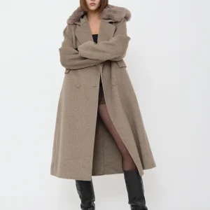 Cappotto con collo in pelliccia toy g