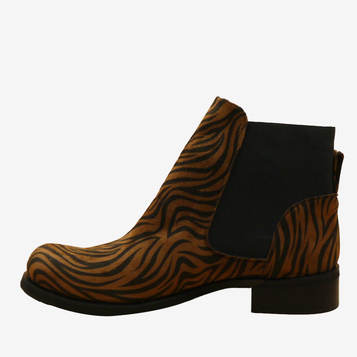 CLARA stivaletto chelsea pet riciclato zebrato – veganshoes - immagine 4