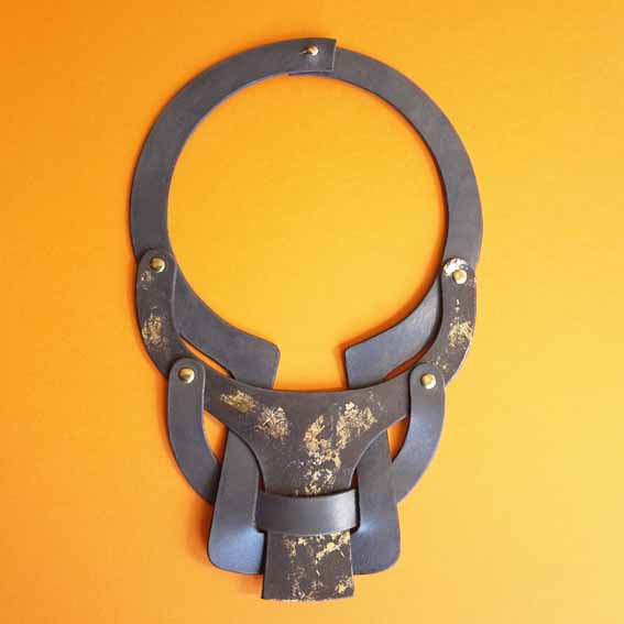 Collana in pelle Mod. Prima Dorè - immagine 3