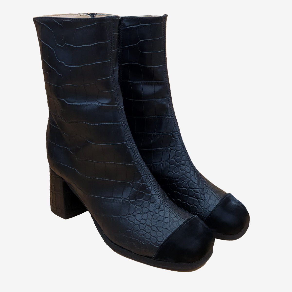 ELODIE stivaletto – pelle mela nero impermeabile – Veganshoes - immagine 3