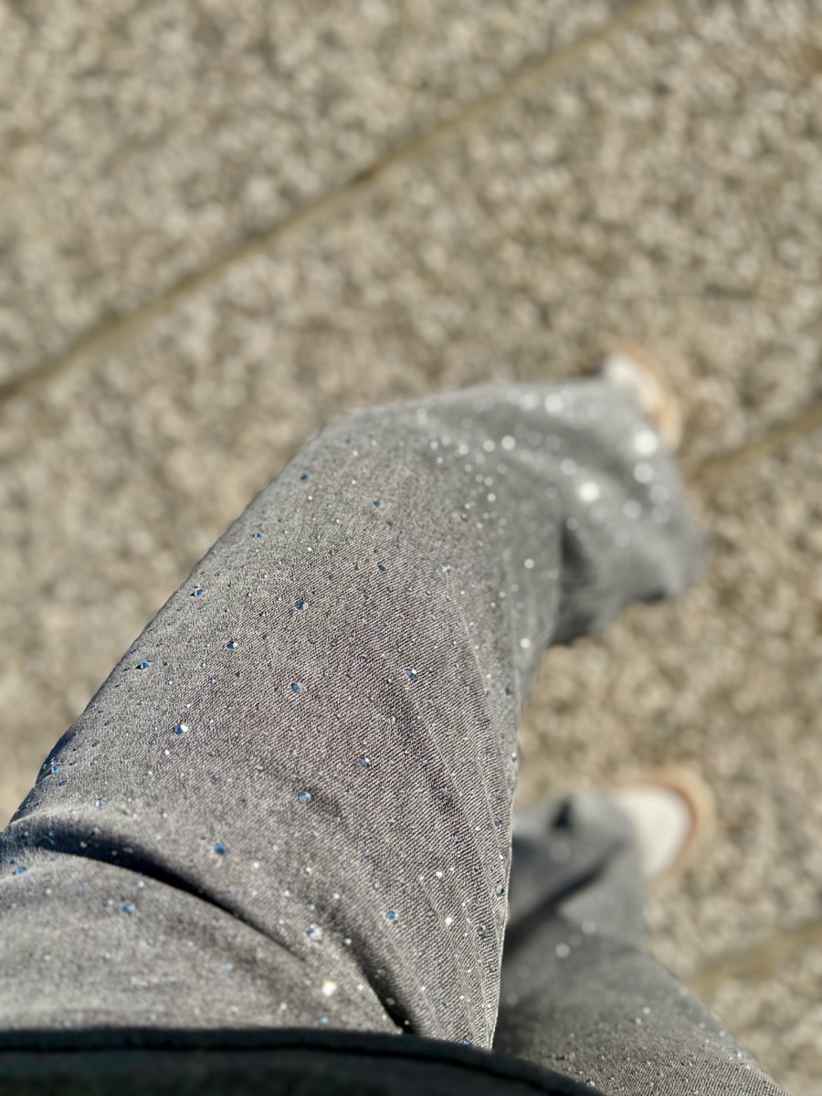 JEANS GRIGIO CON BRILLANTINI VITA ALTA - immagine 3