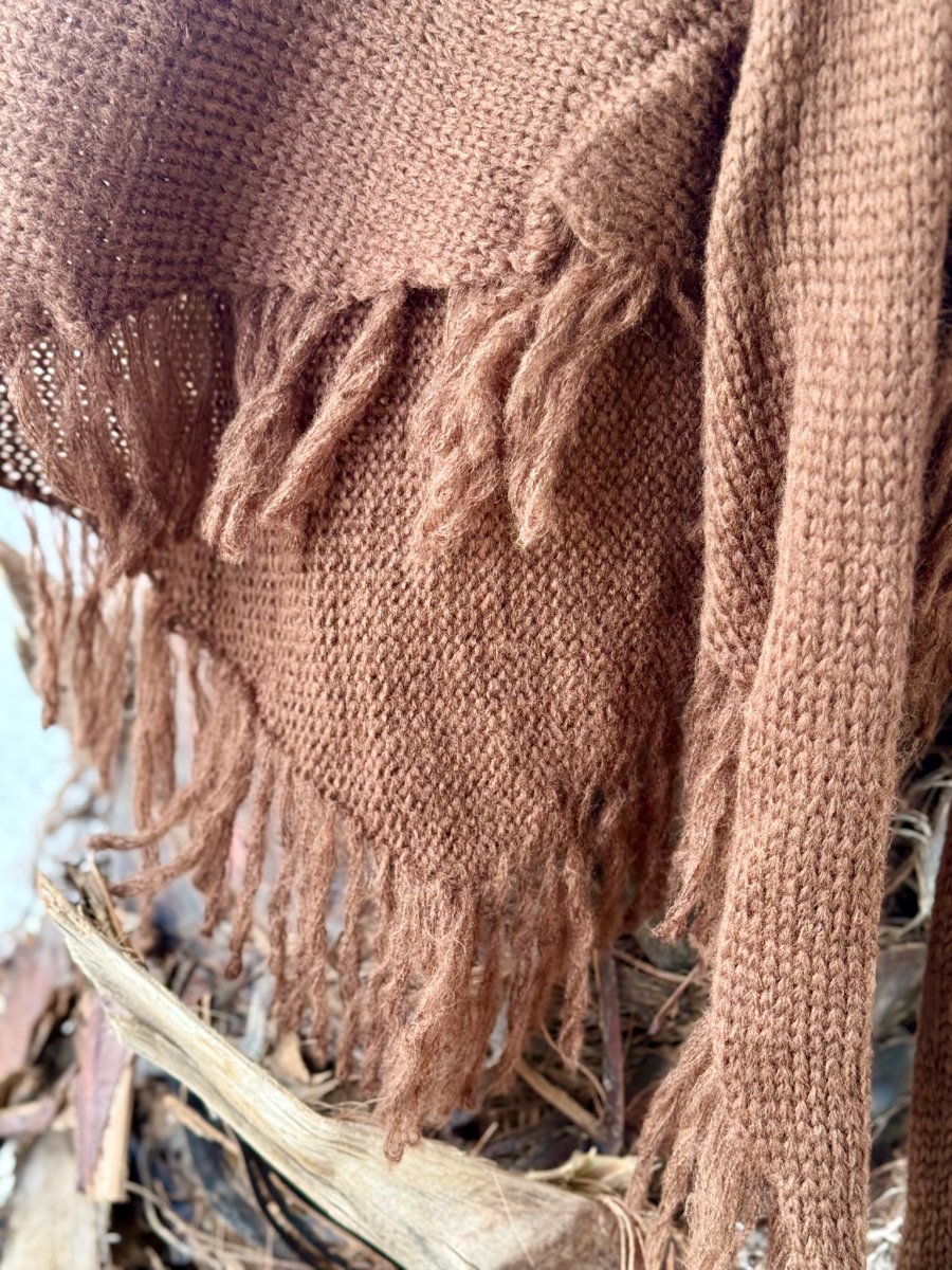 MANTELLA CON GIOIELLO E FRANGE - immagine 9