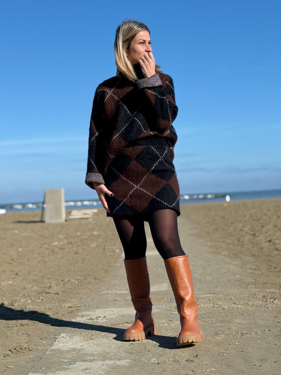 COMPLETO DI LANA FANTASIA A ROMBI - immagine 4