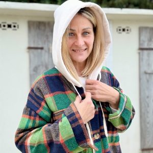 CAMICIA IN PILE SCOZZESE CON CAPPUCCIO