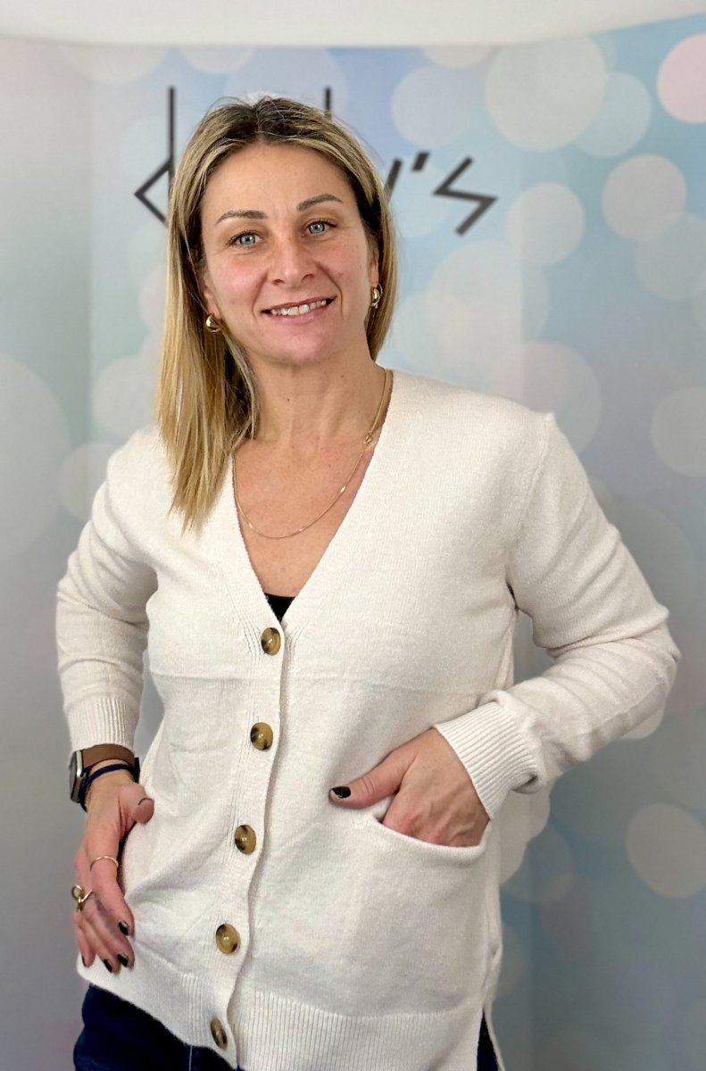 CARDIGAN SEMPLICE CON TASCHE FRONTALI - immagine 2