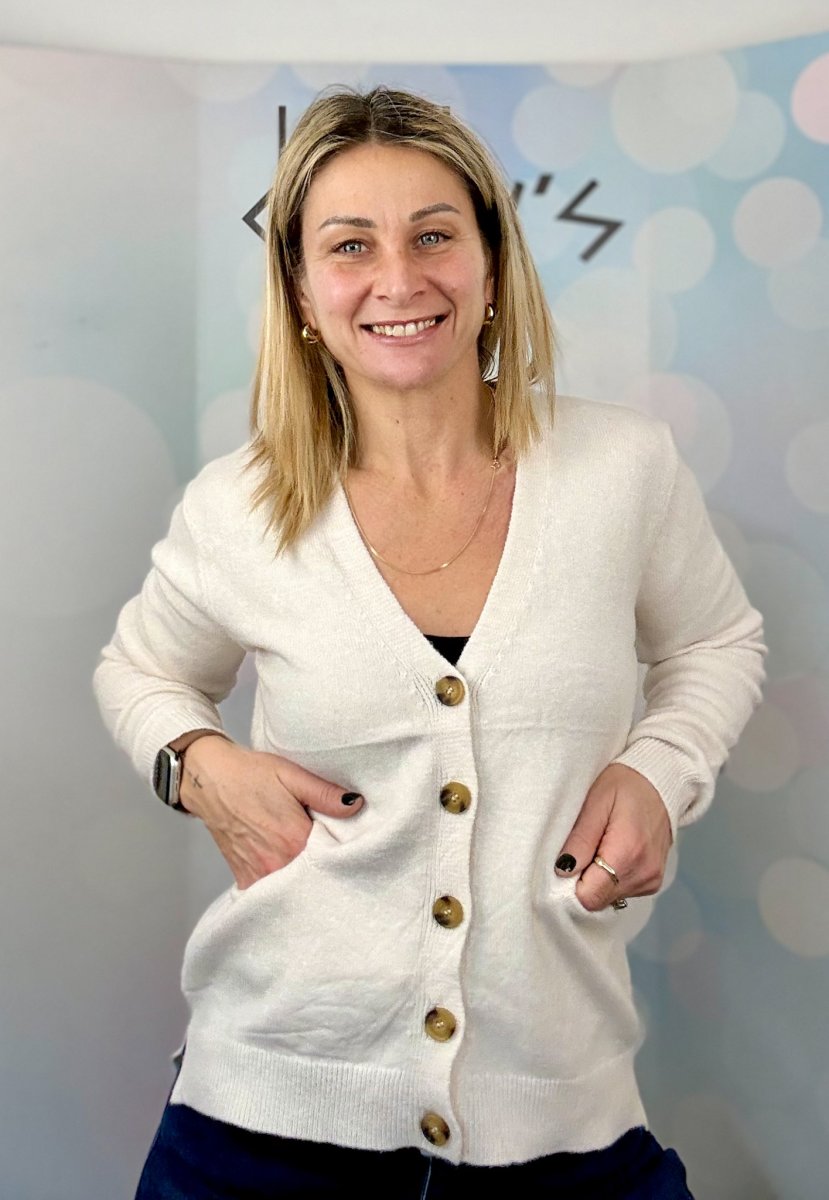 CARDIGAN SEMPLICE CON TASCHE FRONTALI - immagine 3