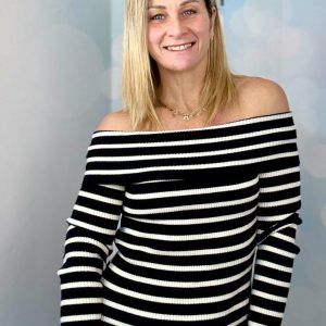 MAGLIONCINO SCOLLO BARDOT A COSTINE RIGATA