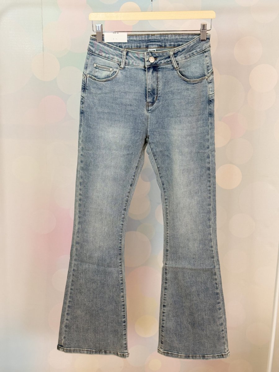 JEANS CHIARO TROMBETTA ELASTICIZZATO PUSH - immagine 3