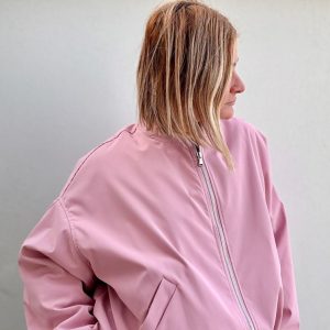 BOMBER OVERSIZE CON ARRICCIATURA POLSI E VITA