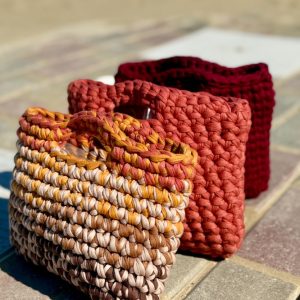 BORSA A MANO ARTIGIANALE TECNICA CROCHET PICCOLA