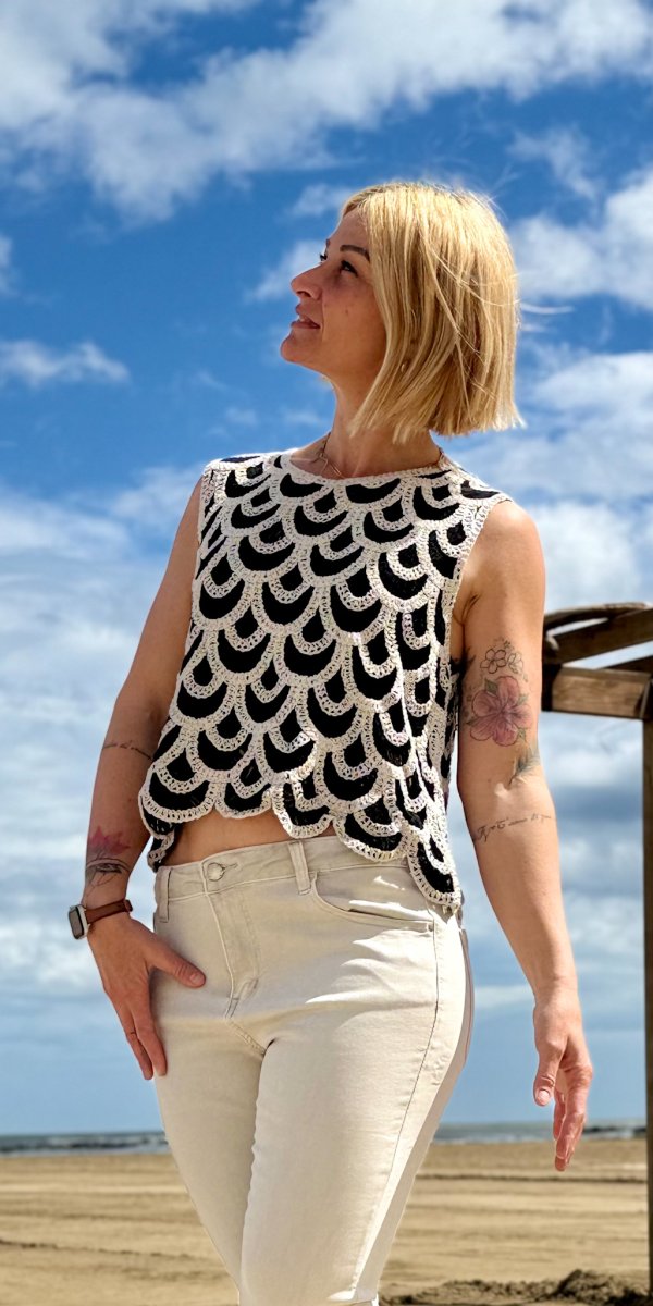 JEANS TROMBETTA MIDI ELASTICIZZATO E SFRANGIATO - immagine 3