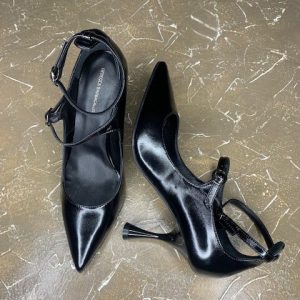 Scarpe con cinturini nere – Dafne