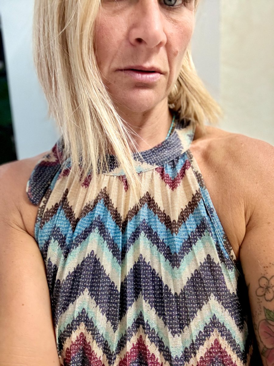 ABITO PLISSÉ SVASATO CON FANTASIA LAMINATA - immagine 7