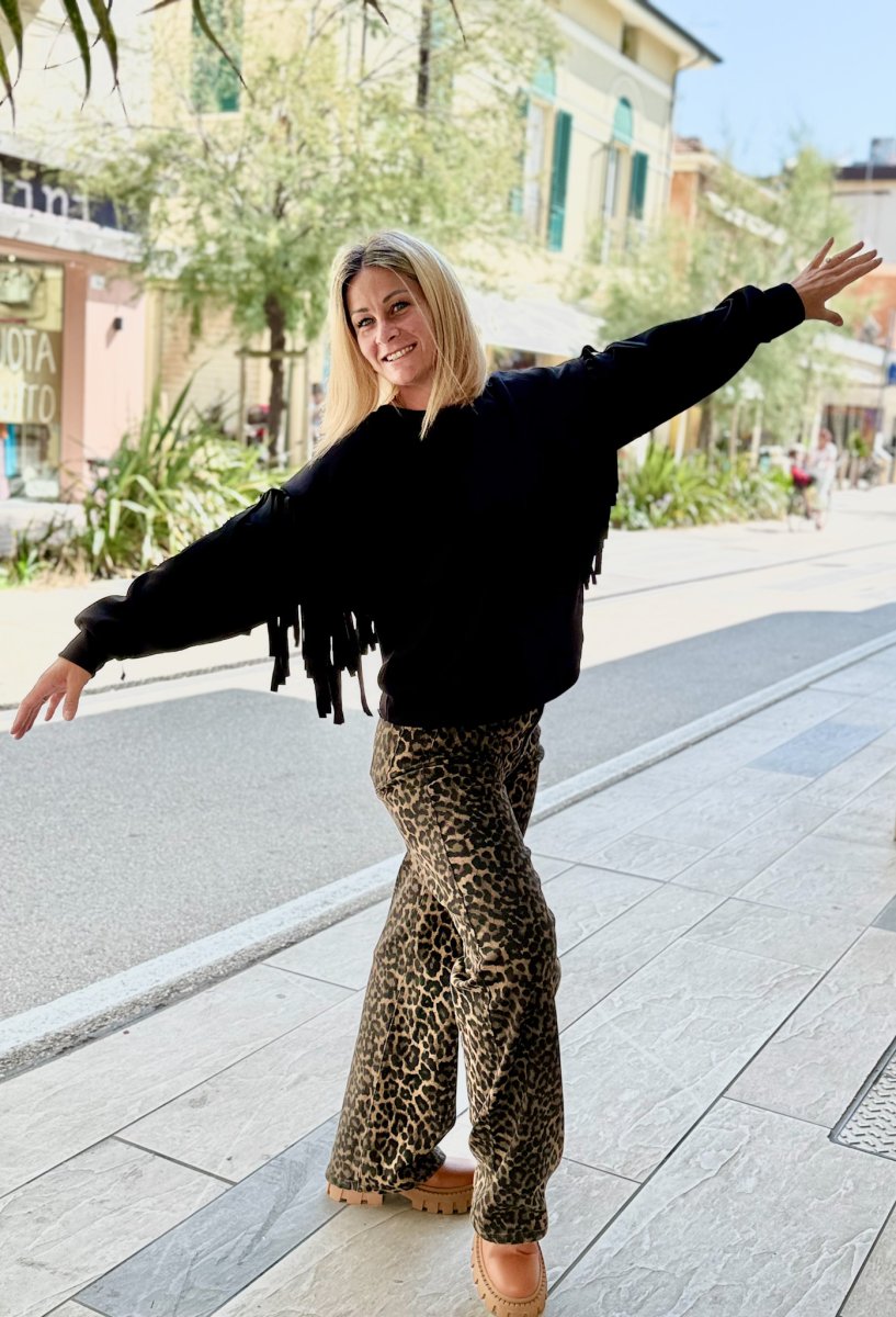 FELPA TAGLIO OVER CON FRANGE