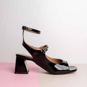 Sandali neri in vernice – Diletta