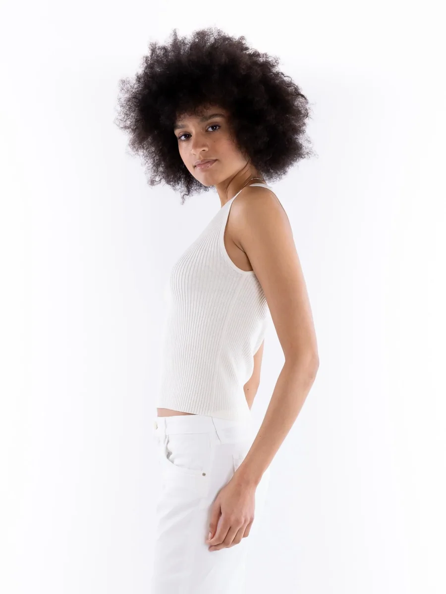 Top smanicato Agner a costine bianco - immagine 3