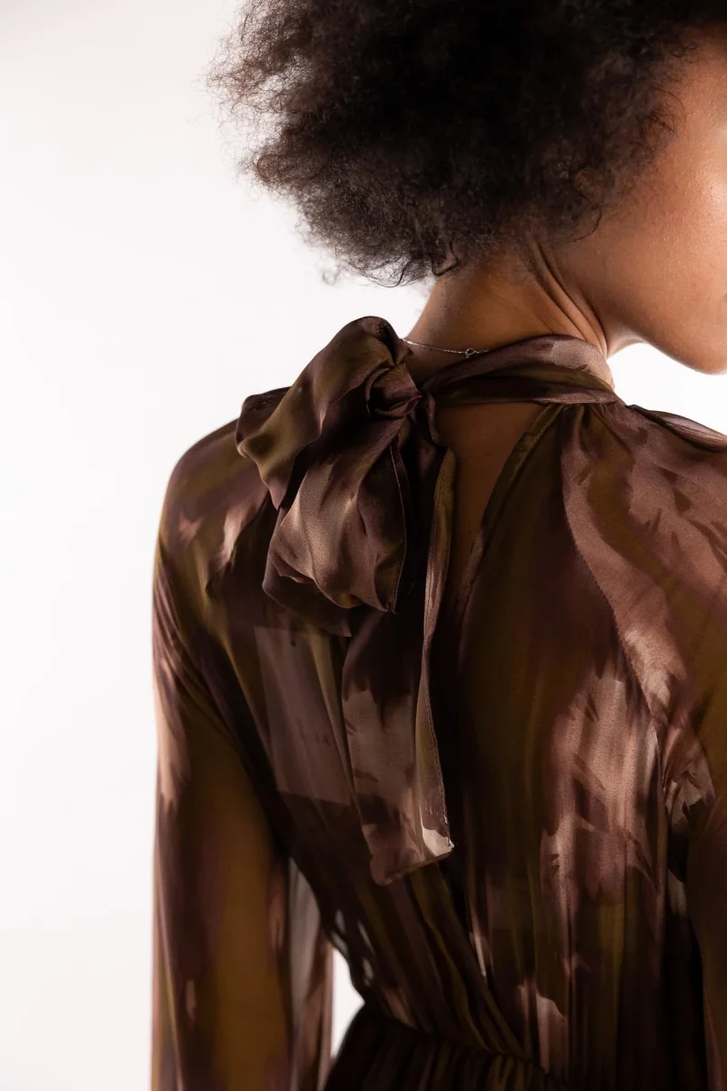 Abito lungo Anide con stampa astratta marrone - immagine 8