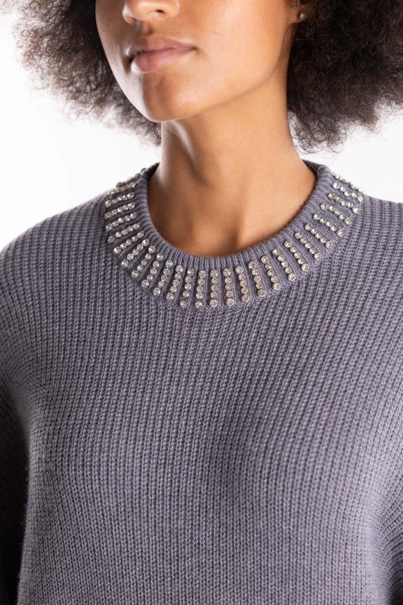 Abito in maglia Ask grigio con collo strass - immagine 5