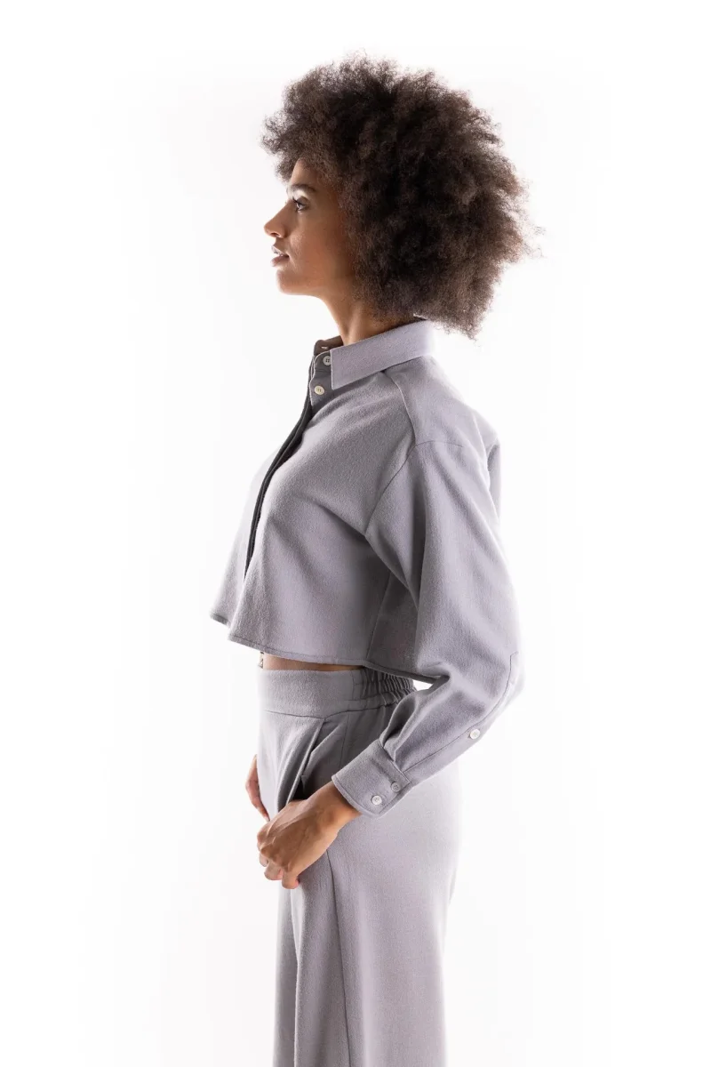 Camicia crop Livia grigio chiaro - immagine 3